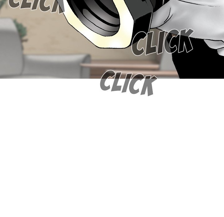 The image P0KUKTBWAkViwxE in the comic Only You Manhwa - Chapter 39 - ManhwaXXL.com
